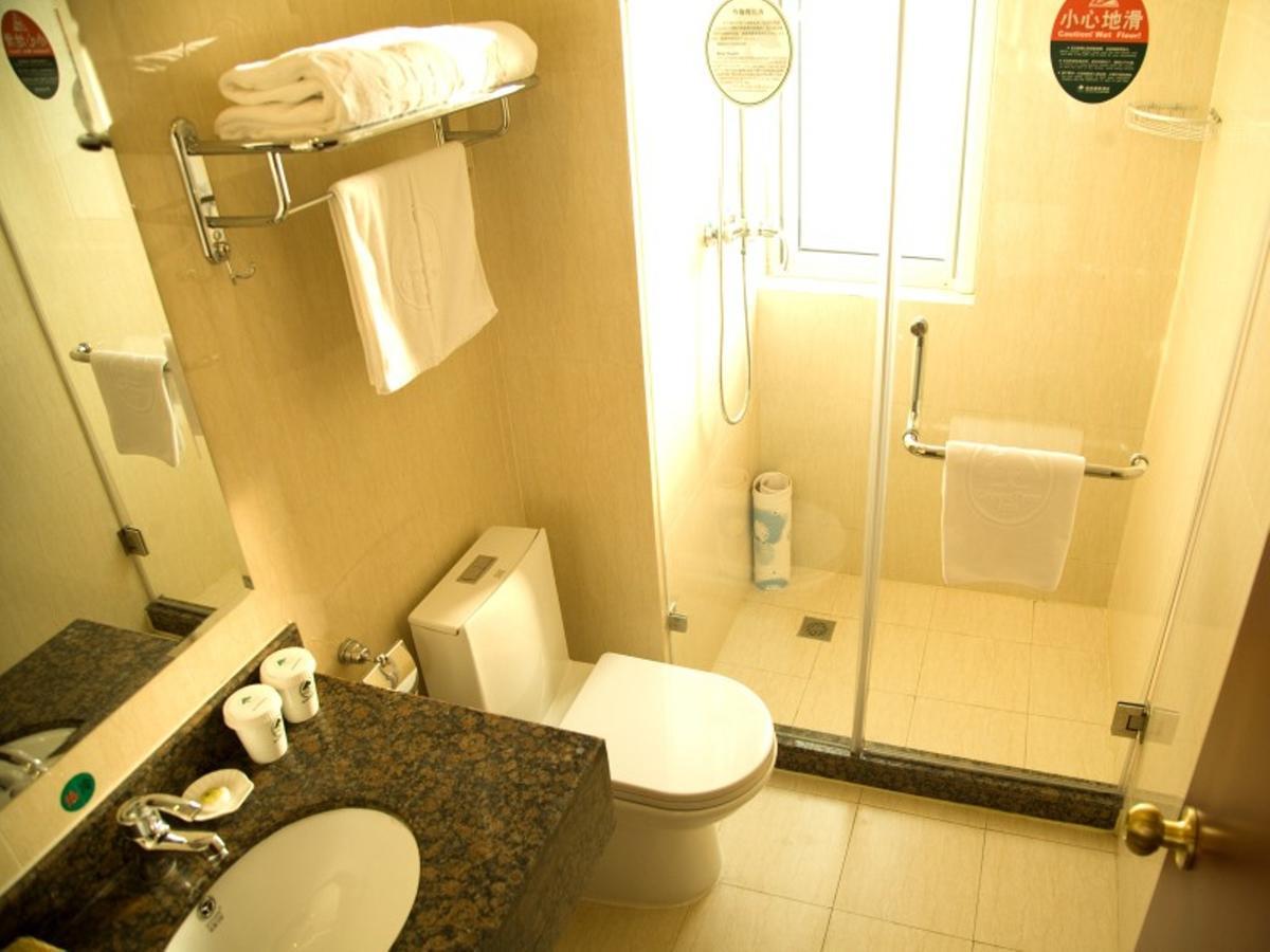 Greentree Inn Shandong Qingdao Wuyishan Road Jiashike Shopping Center Business Hotel Exterior photo