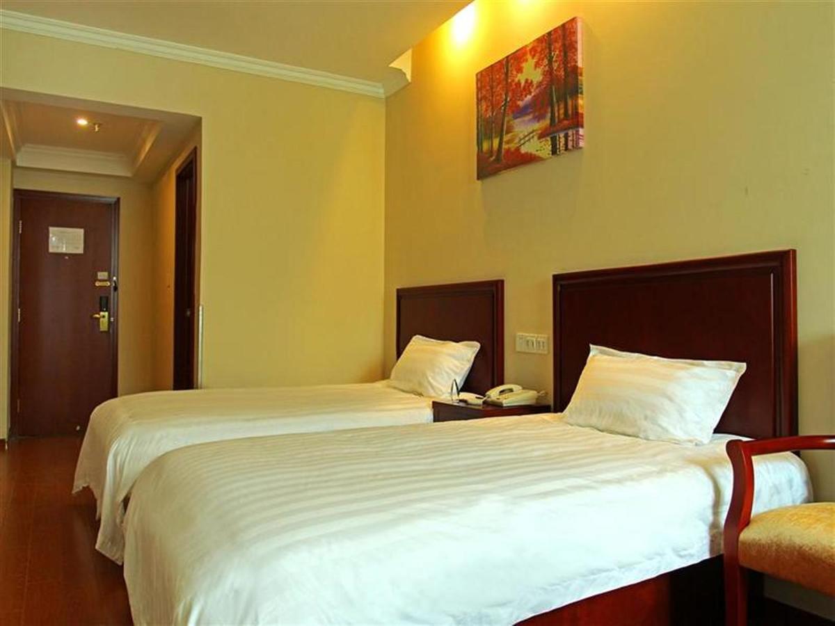 Greentree Inn Shandong Qingdao Wuyishan Road Jiashike Shopping Center Business Hotel Exterior photo